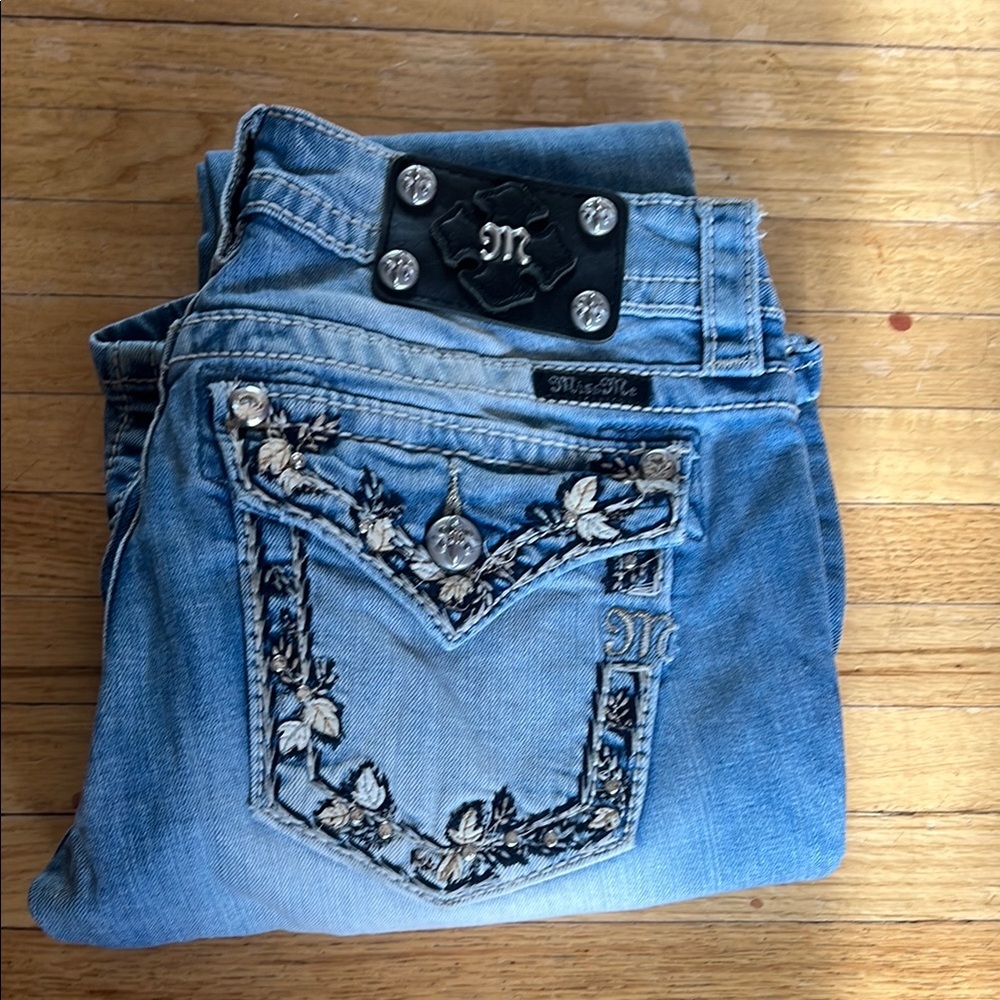 Miss Me Women's Blue Embroidered Jeans